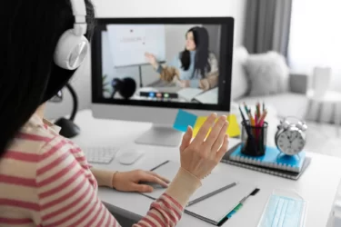 close-up-woman-online-class